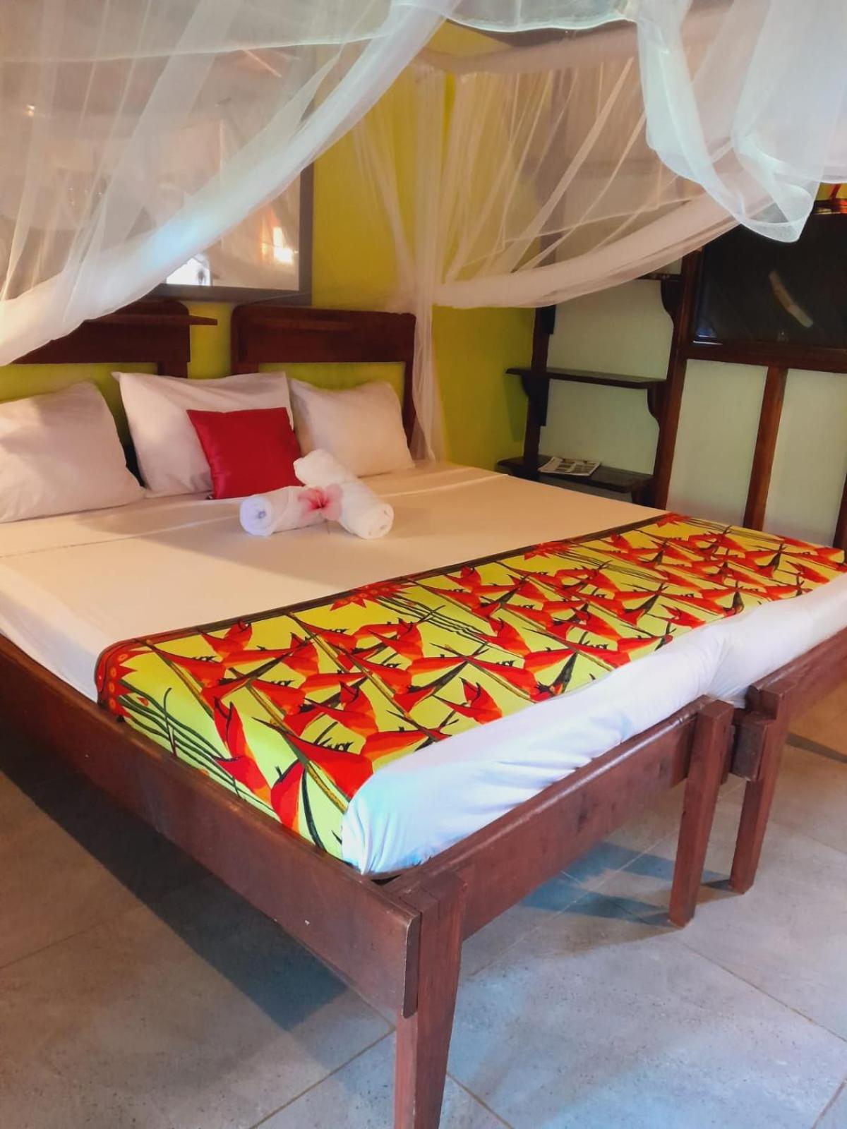Hibiscus Valley Inn Marigot المظهر الخارجي الصورة