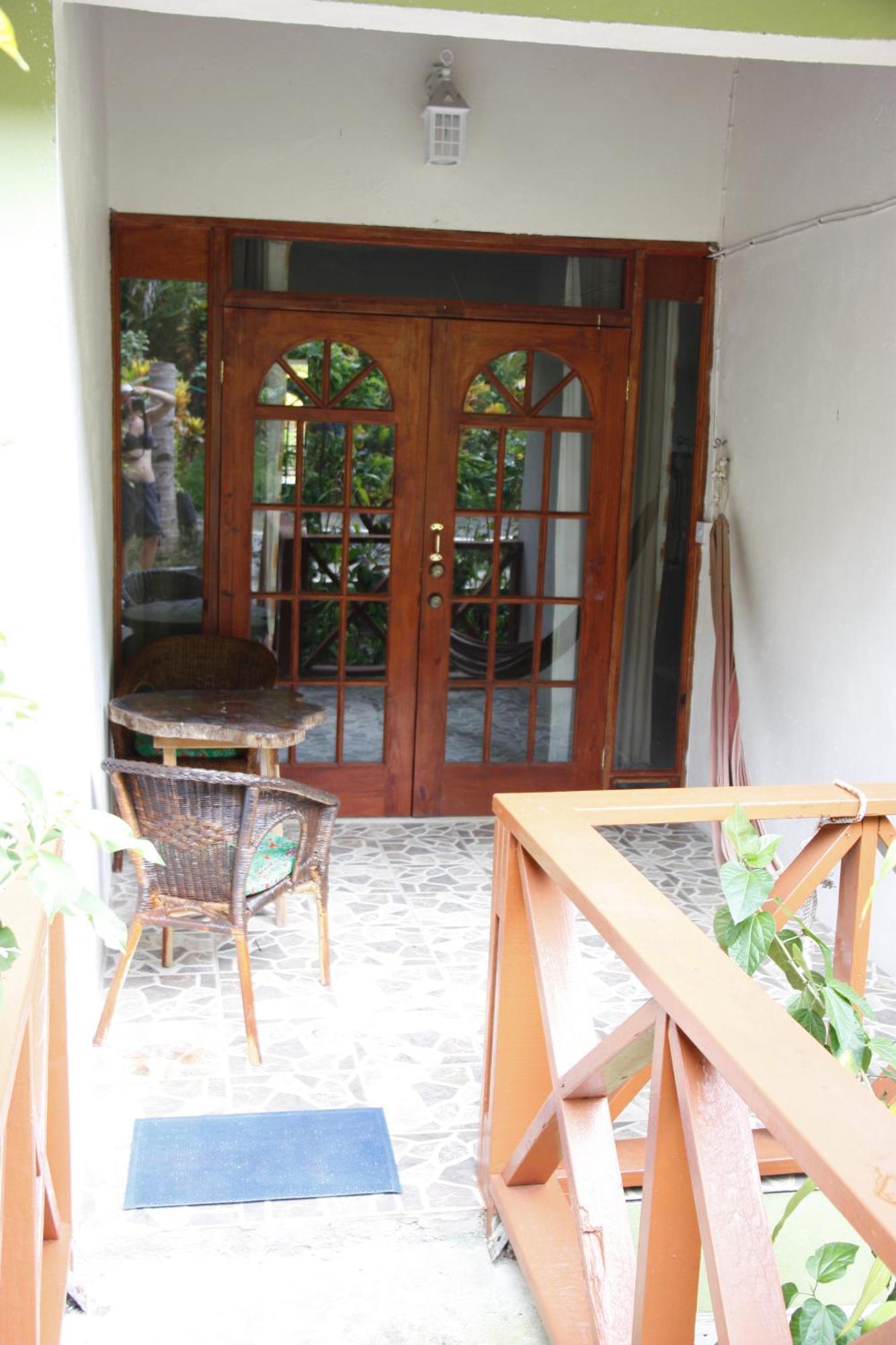 Hibiscus Valley Inn Marigot المظهر الخارجي الصورة