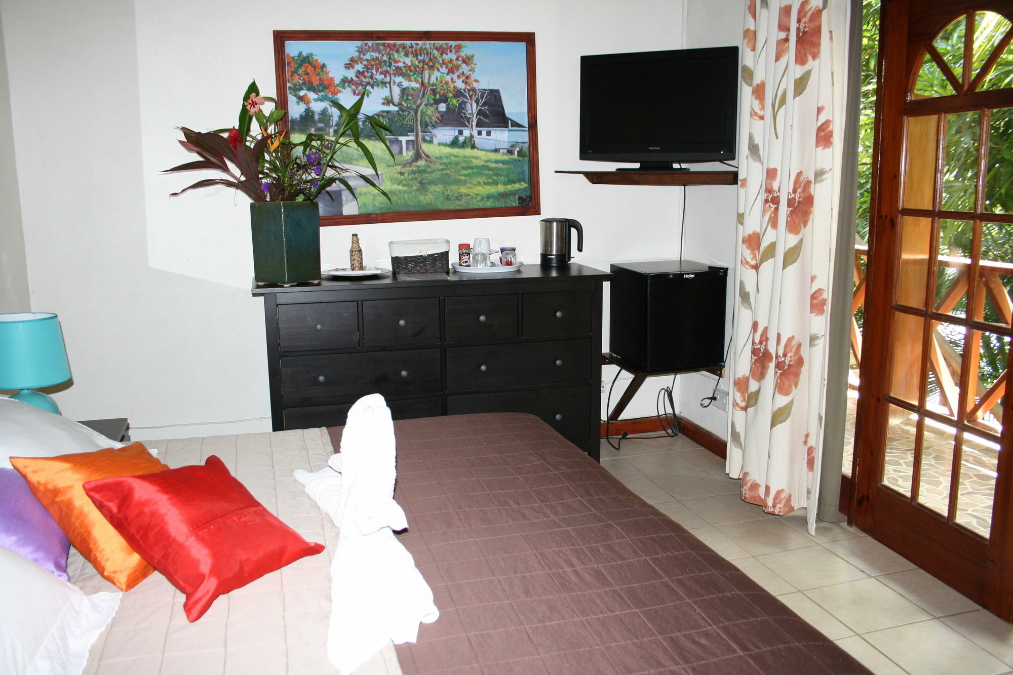 Hibiscus Valley Inn Marigot المظهر الخارجي الصورة